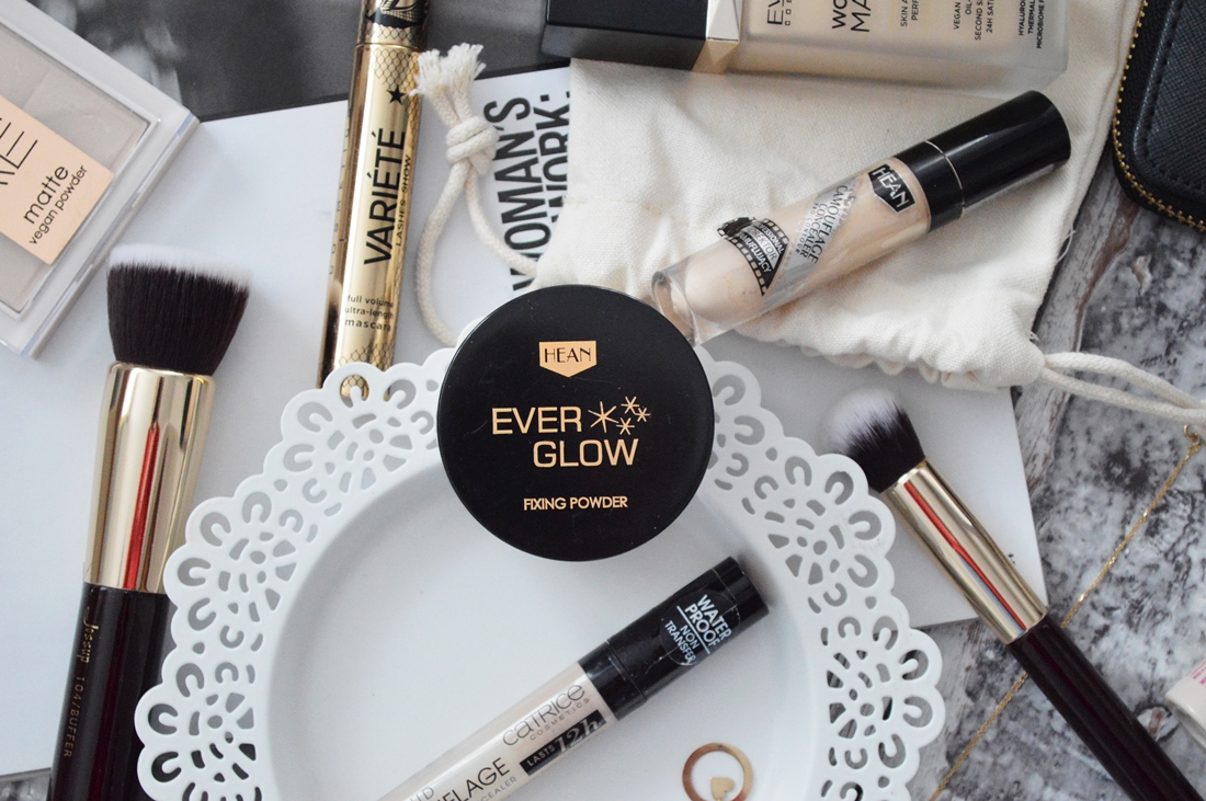 podstawy makijażu co kupić na start